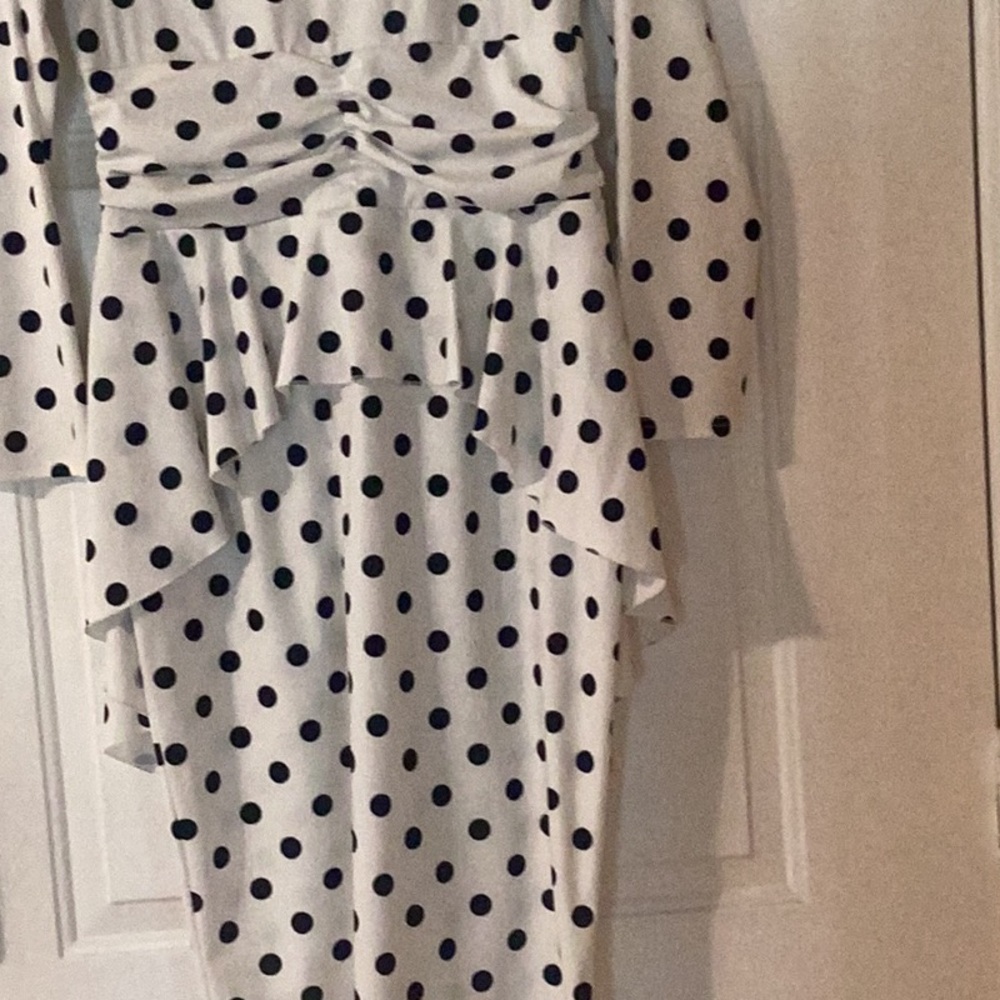 Dress - Picture 4 of 6